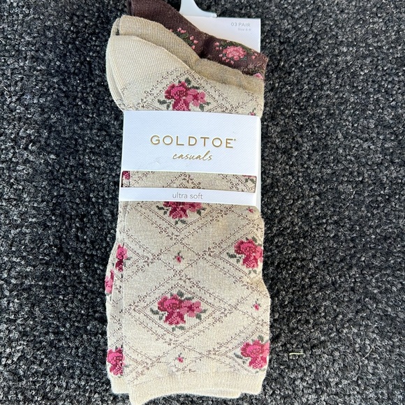 GOLDTOE Women's Floral Dress Crew Socks, 3 Pairs - Picture 5 of 8
